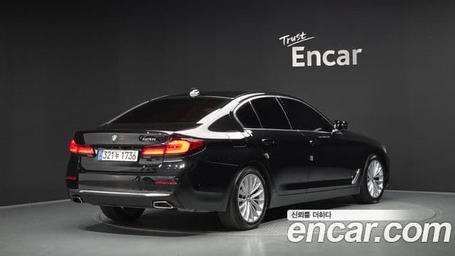 BMW 5 Series 2020 — Şəkil 2/20