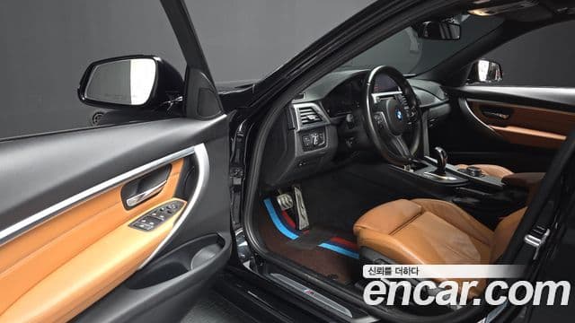BMW 3 Series 2018 — ფოტო 10/20