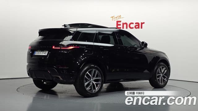 Land Rover Range Rover Evoque 2025 — ფოტო 2/20