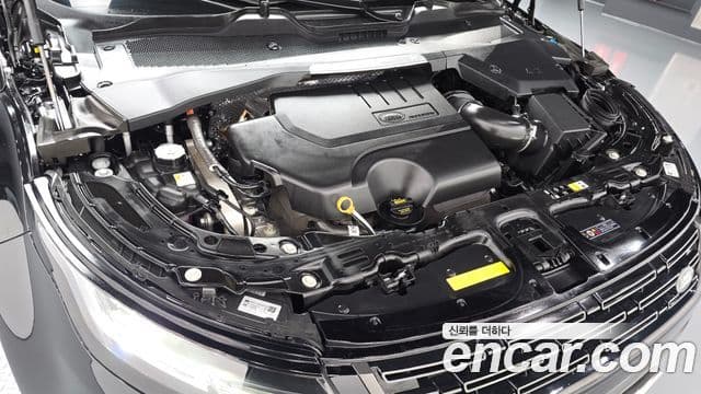 Land Rover Range Rover Evoque 2025 — ფოტო 6/20