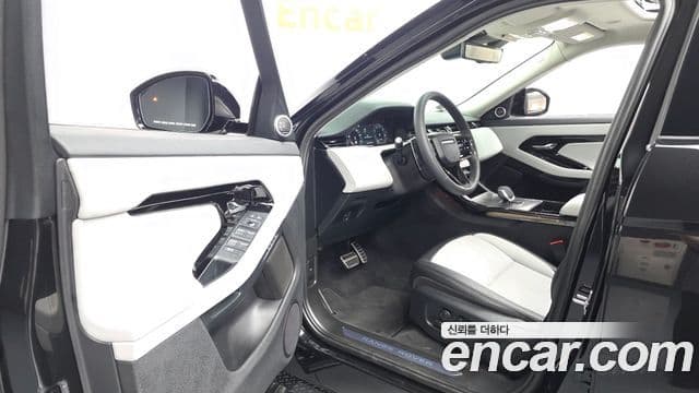 Land Rover Range Rover Evoque 2025 — ფოტო 10/20