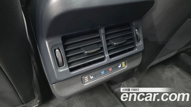 Land Rover Range Rover Evoque 2025 — ფოტო 19/20