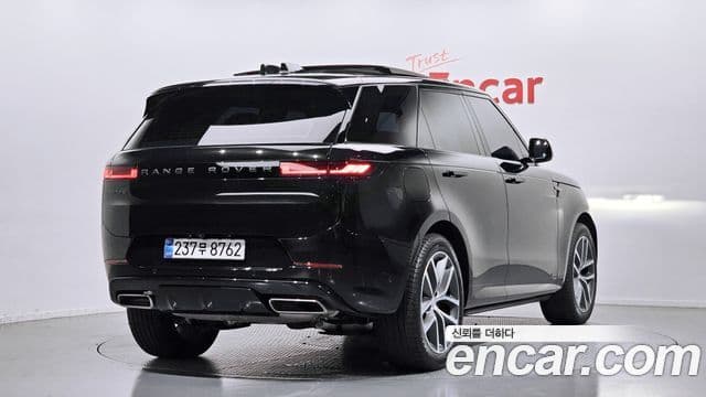 Land Rover Range Rover Sport 2025 — Şəkil 1/20