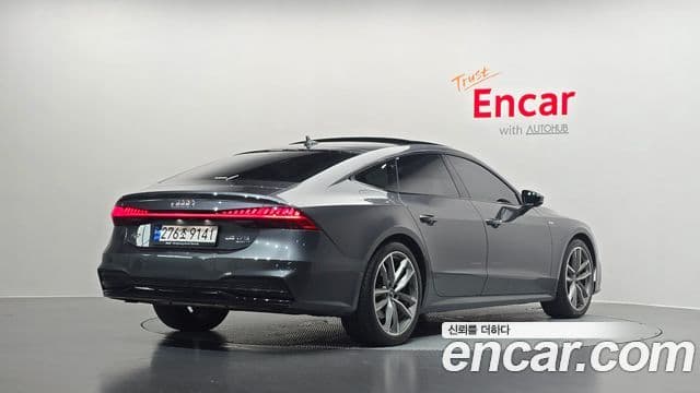 Audi A7 2022 — Фото 2/20