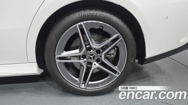 Mercedes-Benz CLA-Class 2024 — Photo 25/34