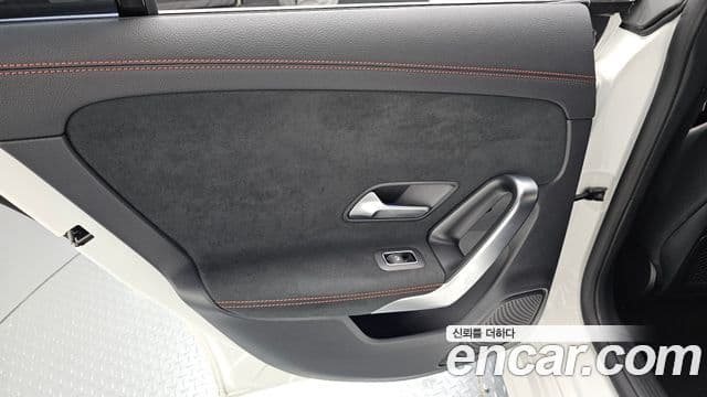 Mercedes-Benz CLA-Class 2024 — Photo 21/34