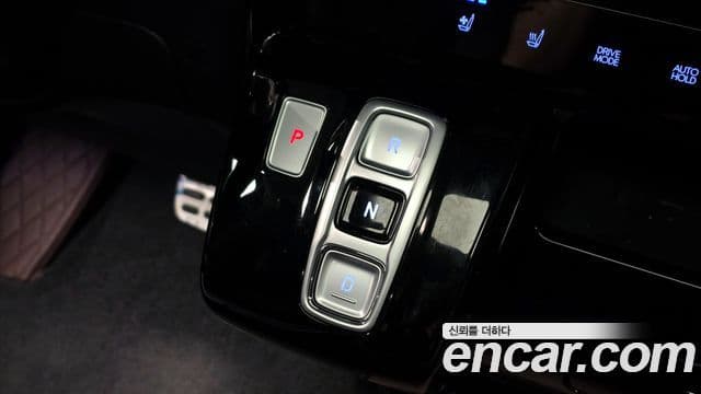 Hyundai Staria 2023 — ფოტო 6/19