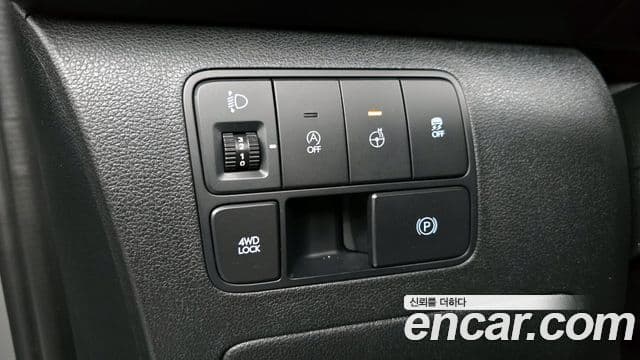 Hyundai Staria 2023 — ფოტო 12/19