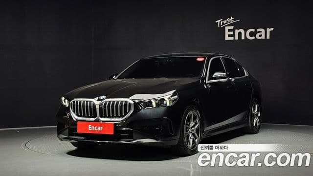BMW 5 Series 2024 — ფოტო 1/20