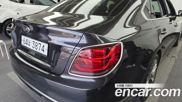 Kia The K9 2018 — Şəkil 22/32