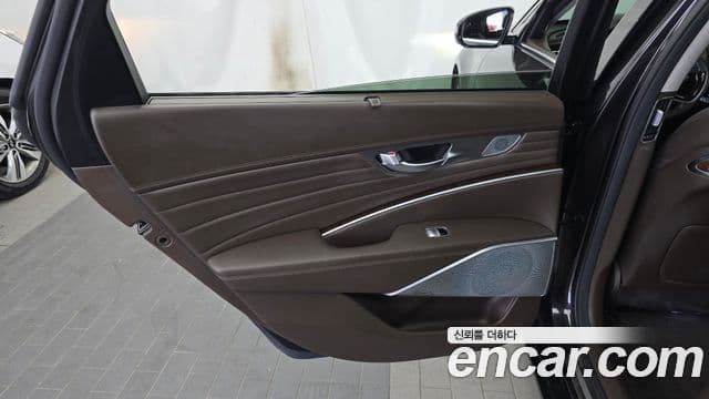 Kia The K9 2018 — Şəkil 13/32