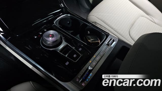 Kia Carnival 2023 — Фото 7/20