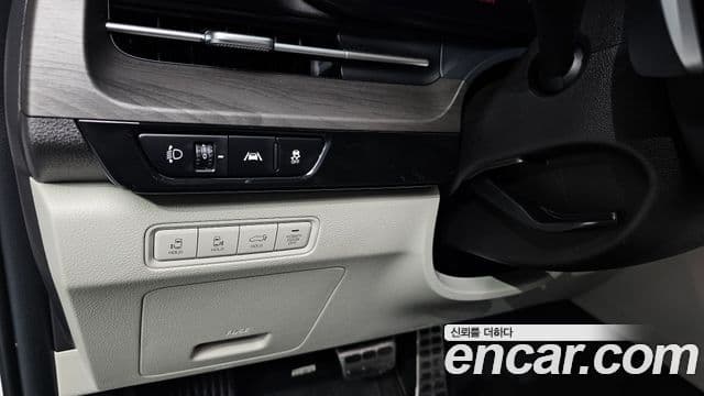 Kia Carnival 2023 — Фото 16/20
