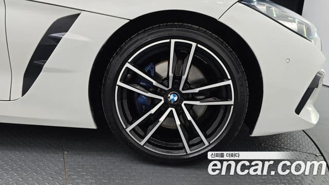 BMW Z4 2020 — Фото 5/20