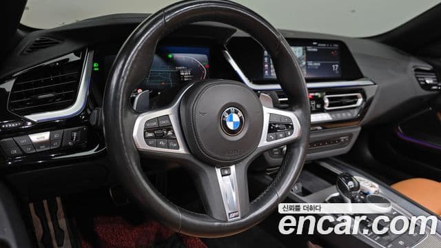 BMW Z4 2020 — Фото 12/20
