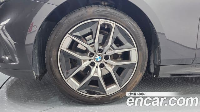 BMW 5 Series 2023 — Şəkil 5/20
