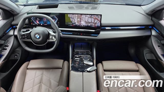 BMW 5 Series 2023 — Şəkil 7/20