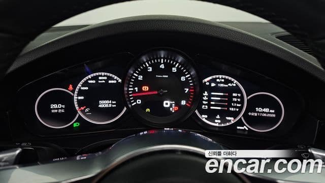 Porsche Cayenne 2019 — Photo 19/20