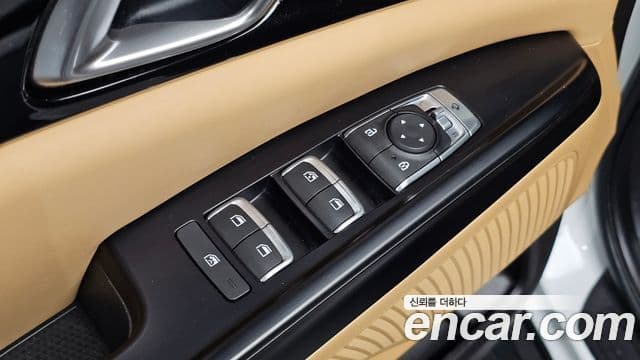 Kia Carnival 2021 — Şəkil 17/20