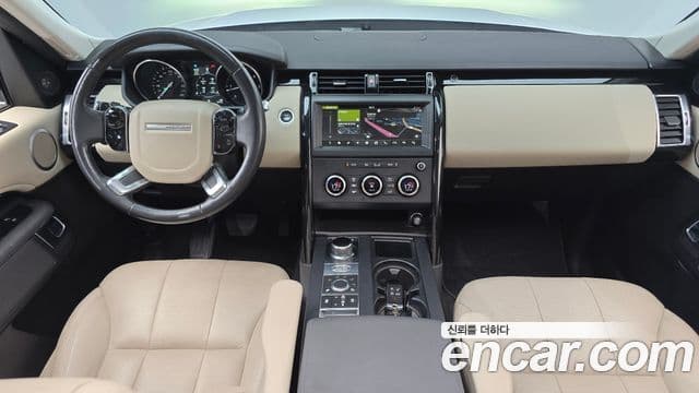 Land Rover Discovery 5 2019 — ფოტო 6/20