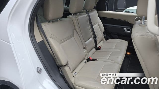 Land Rover Discovery 5 2019 — ფოტო 11/20