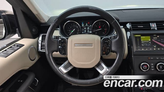 Land Rover Discovery 5 2019 — ფოტო 12/20