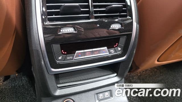 BMW X7 2024 — Photo 6/20