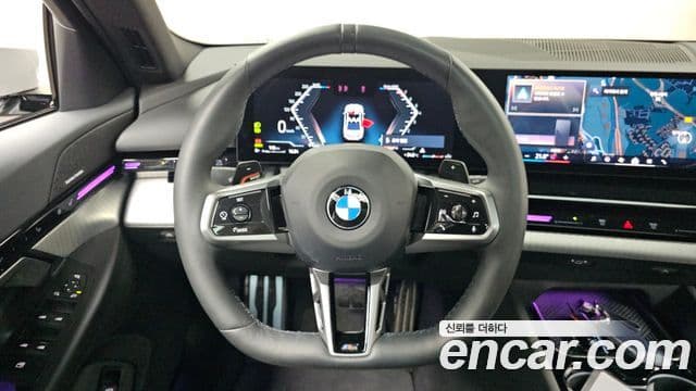 BMW 5 Series 2023 — Şəkil 12/20