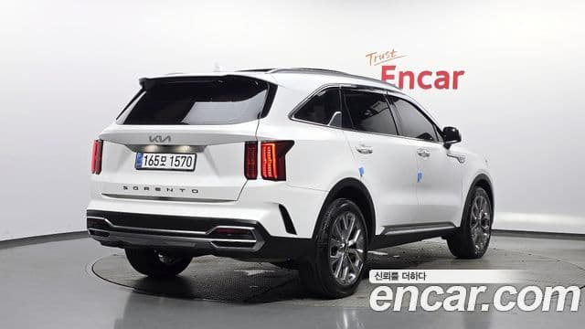 Kia Sorento 2021 — Фото 2/20