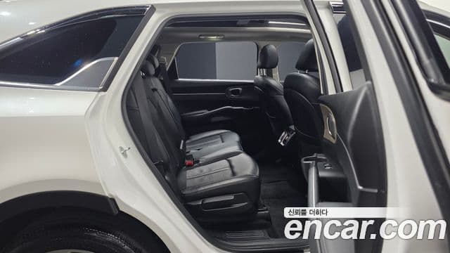 Kia Sorento 2021 — Фото 11/20