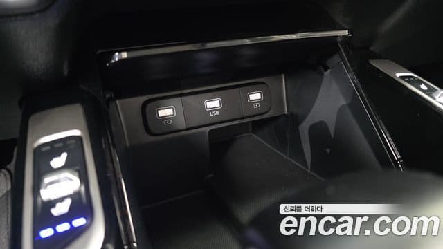 Kia Sorento 2021 — Фото 13/20