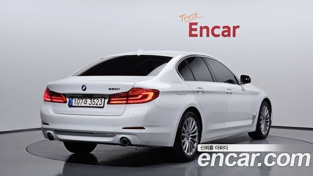 BMW 5 Series 2020 — Şəkil 2/20