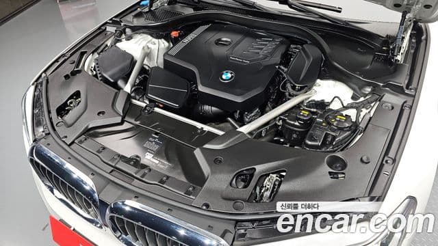 BMW 5 Series 2020 — Şəkil 6/20