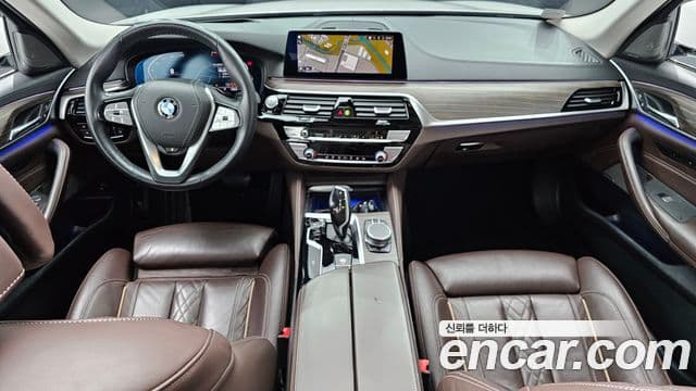 BMW 5 Series 2020 — Şəkil 7/20