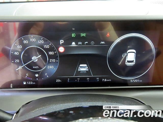 Kia Seltos 2023 — ფოტო 6/18