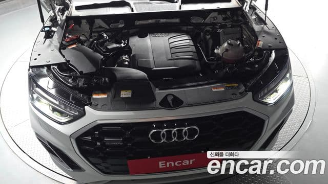 Audi Q5 2022 — Şəkil 6/20