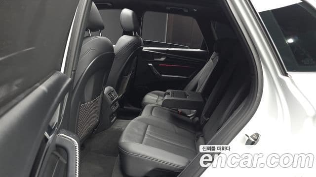 Audi Q5 2022 — Şəkil 14/35