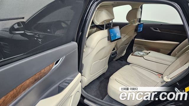 Genesis Electrified G80 2020 — Şəkil 11/20