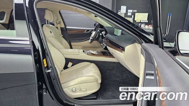 Genesis Electrified G80 2020 — Şəkil 12/20