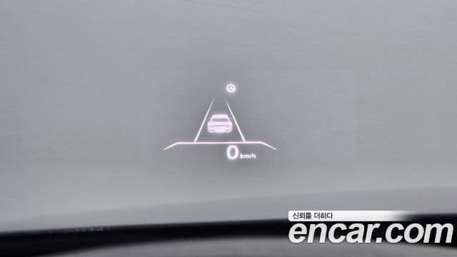 Genesis Electrified G80 2020 — Şəkil 13/20