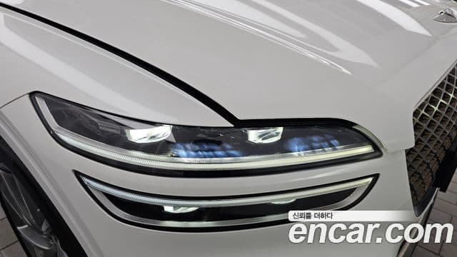 Genesis GV70 2021 — Şəkil 17/30