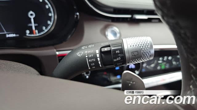 Genesis GV70 2021 — Photo 22/30