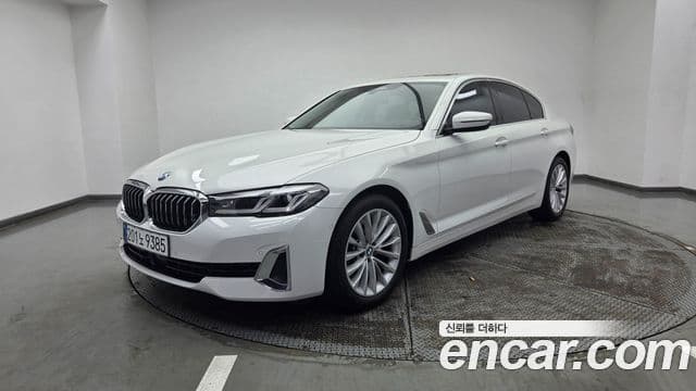 BMW 5 Series 2023 — Şəkil 20/20
