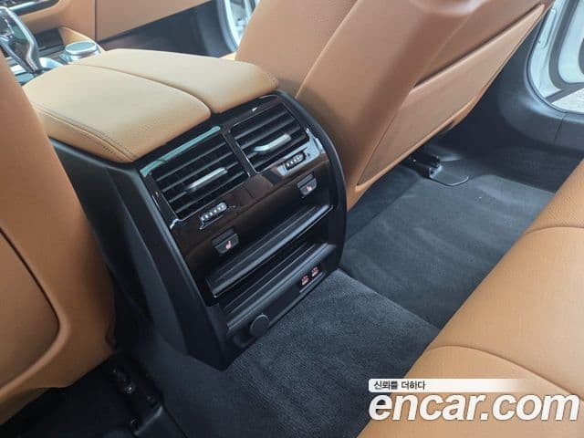BMW 5 Series 2023 — Şəkil 16/20