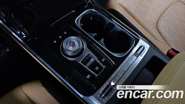 Kia Carnival 2021 — ფოტო 9/20