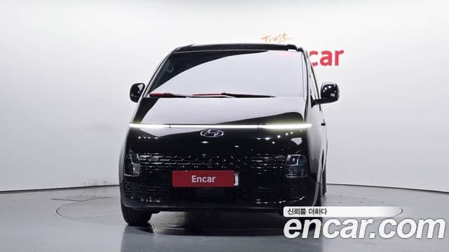 Hyundai Staria 2023 — ფოტო 3/20