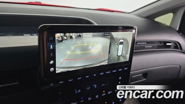 Hyundai Staria 2023 — ფოტო 14/20