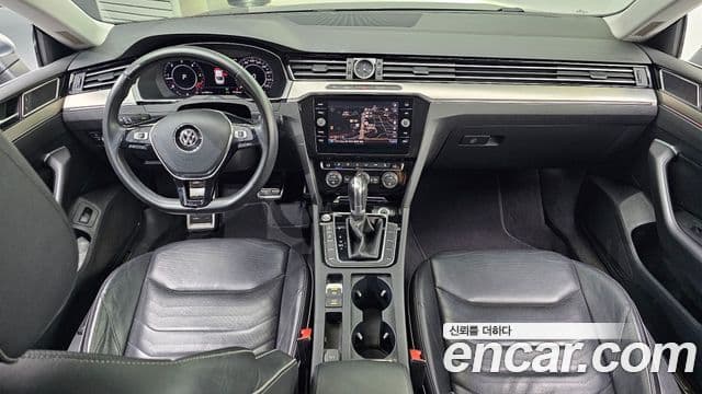 Volkswagen Arteon 2018 — ფოტო 7/20
