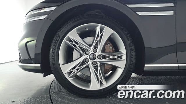 Genesis G90 2023 — ფოტო 20/40