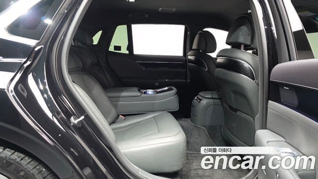 Genesis G90 2023 — ფოტო 21/40